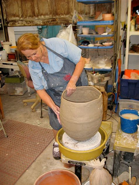 Potters near me - Tasters. Our Pottery Experience Day is a thorough and fun introduction to working with clay. Starting at 10am and finishing at 4pm, this is a full day covering a range of hand-building techniques and is also a chance to get acquainted with the pottery wheel. The day costs £185 and includes a delicious home-cooked two course lunch, as well as ...